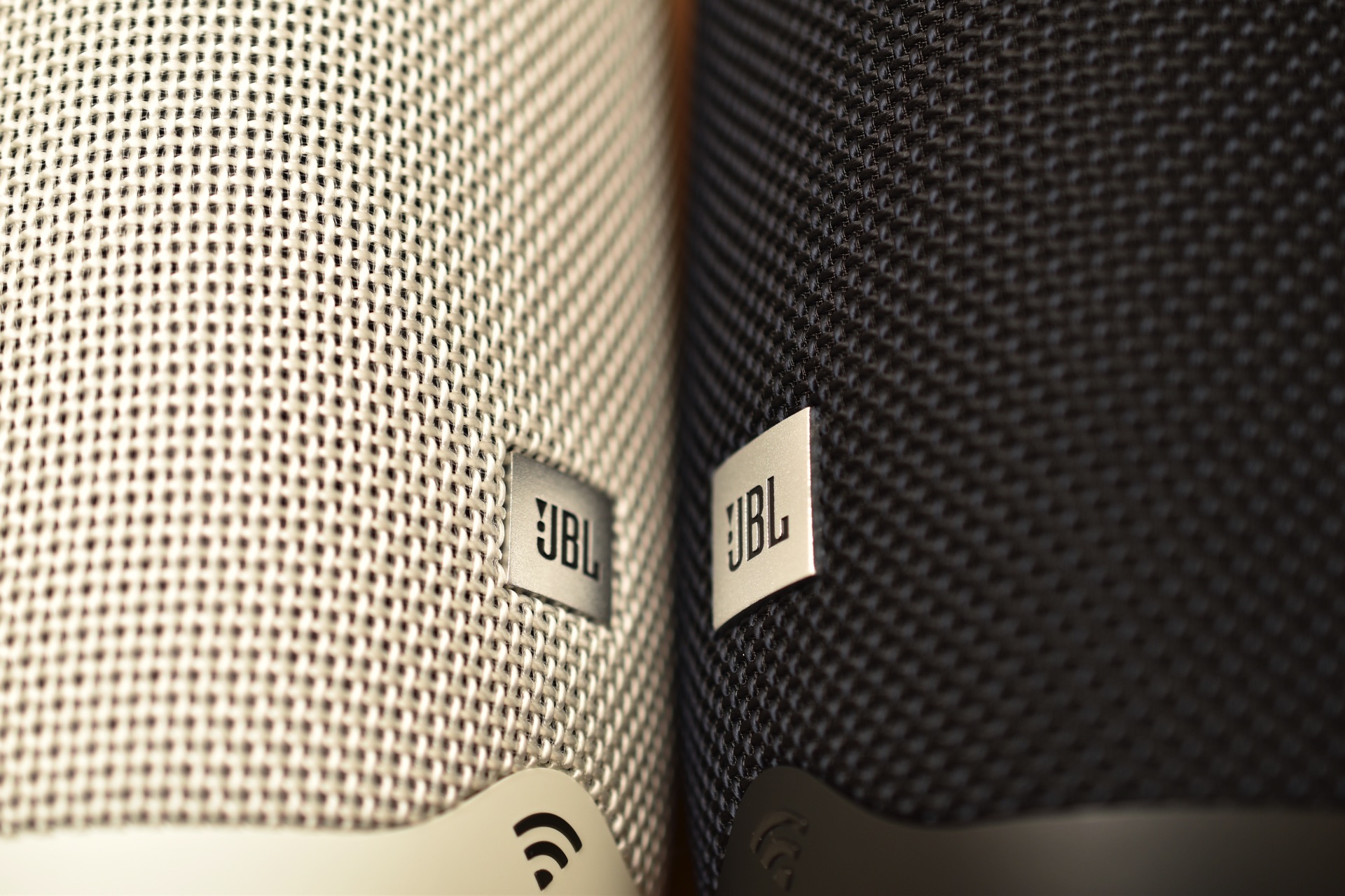 JBL LINK 20 (リンク20) 防水AIスピーカーに迫力サウンドがプラスされ