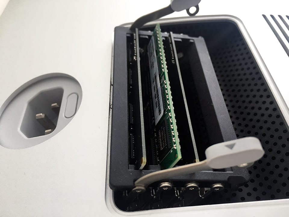 iMac (27-inch, Late 2013)メモリ増設実践／メモリを8GBから24GBに増設