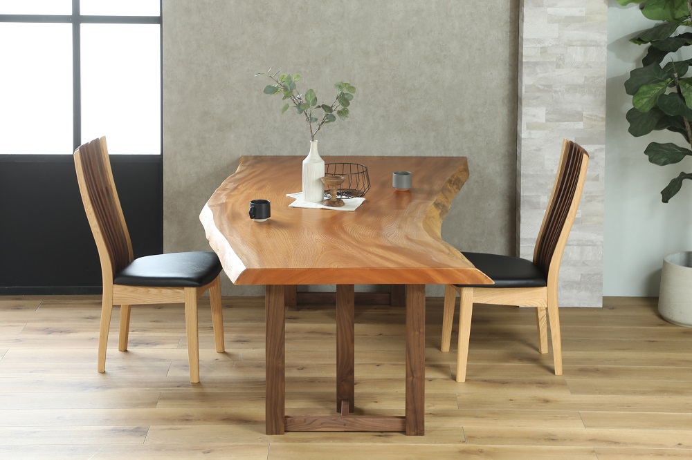 一枚板は高齢樹から生まれる希少な木材！ 一枚板の希少性や価値を解説