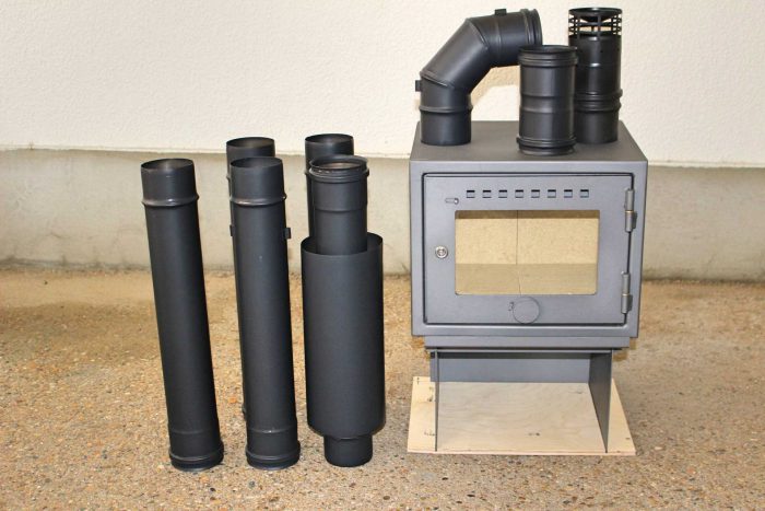 ちょうどいいサイズの煙突（薪ストーブ Orland stove）の収納BOXみっけ