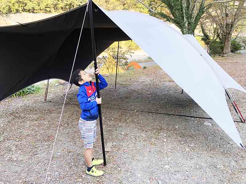 ハビタープ】OutdoorBaseのトンネル型快適タープのレビュー。使い方は