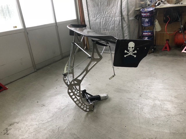 VBDウイング」バリアブル・バックマウント・デビル・ウイング