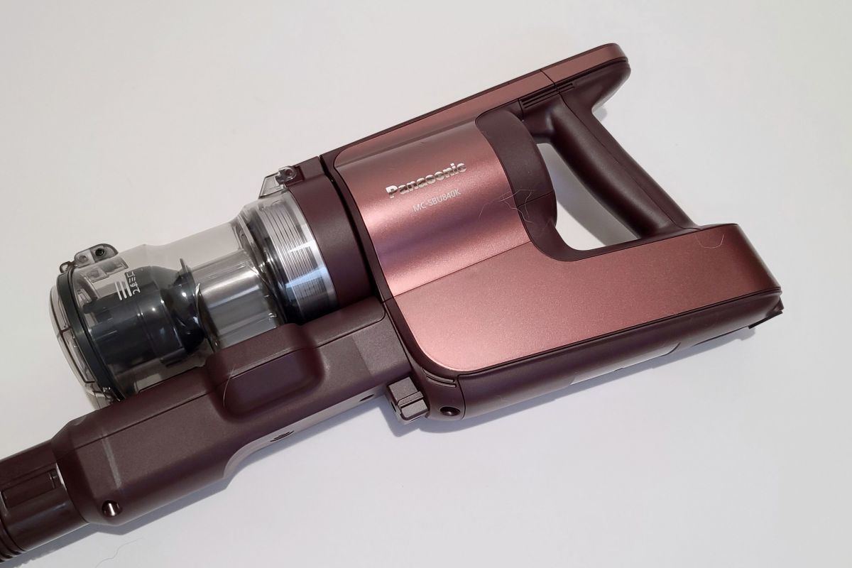 髪の毛からまない!? パナソニックから画期的なコードレススティック