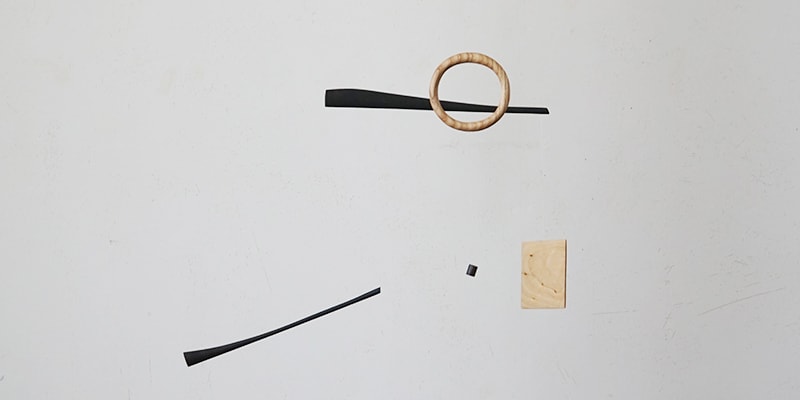 4月の展示】モビールの揺らめきが描く、瞬間のかたち。辻有希個展