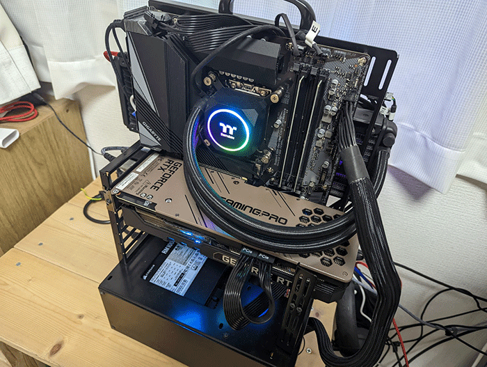 自作PC】オープンフレームのPCケースにするメリットとデメリット