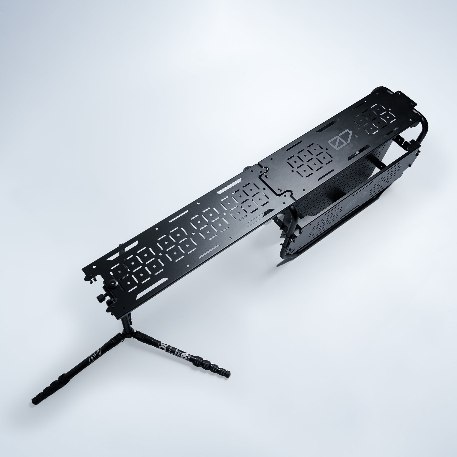 07 SUKUNAKARE - MAT BLACK ｜NUXDI｜オープンフレームコンテナ