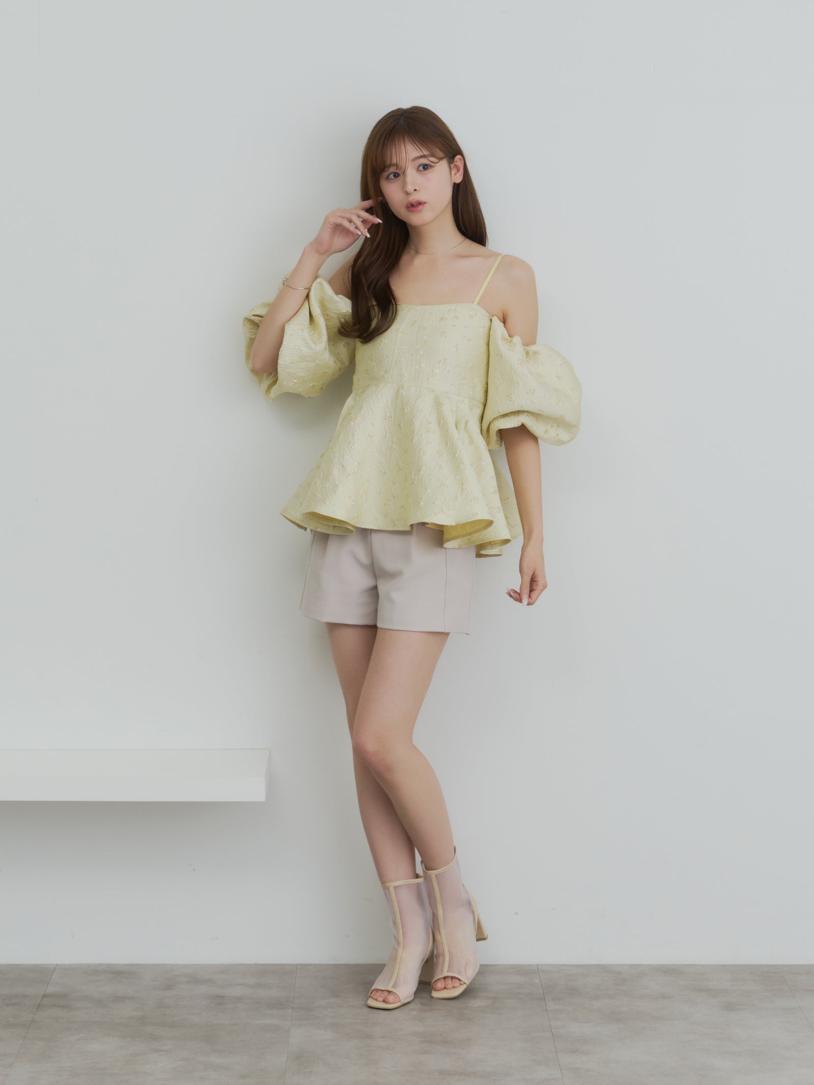 予約】フラワージャガードペプラムビスチェ【発送予定日 4月上旬〜4月