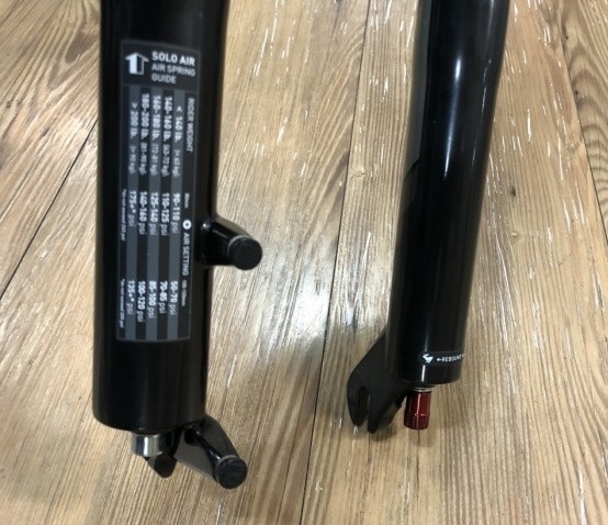 パーツ ROCKSHOX RECON 100mm Amazon | ROCKSHOX Recon シルバー RL