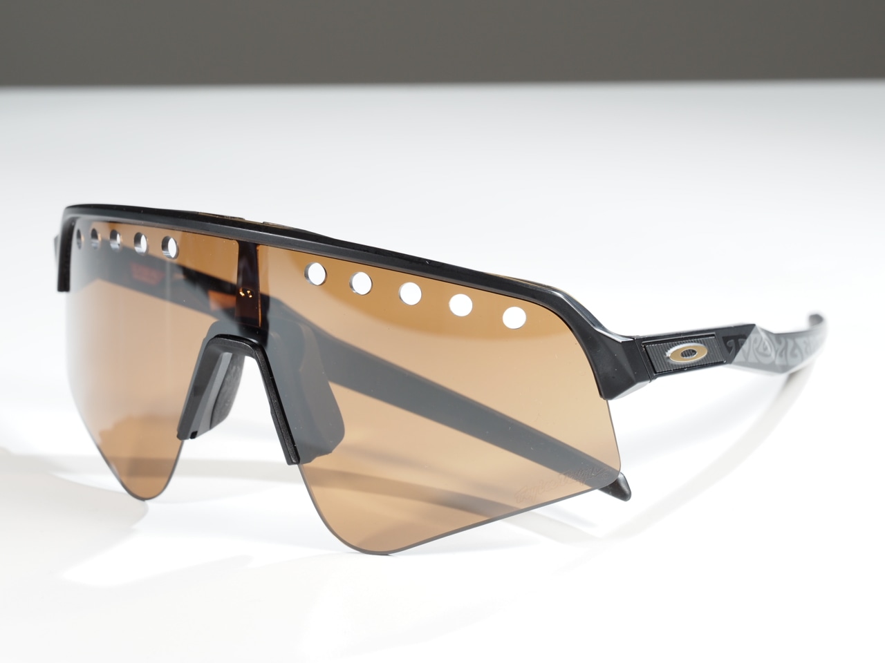 OAKLEY ( オークリー ) サングラス SUTRO LITE SWEEP ( スートロ