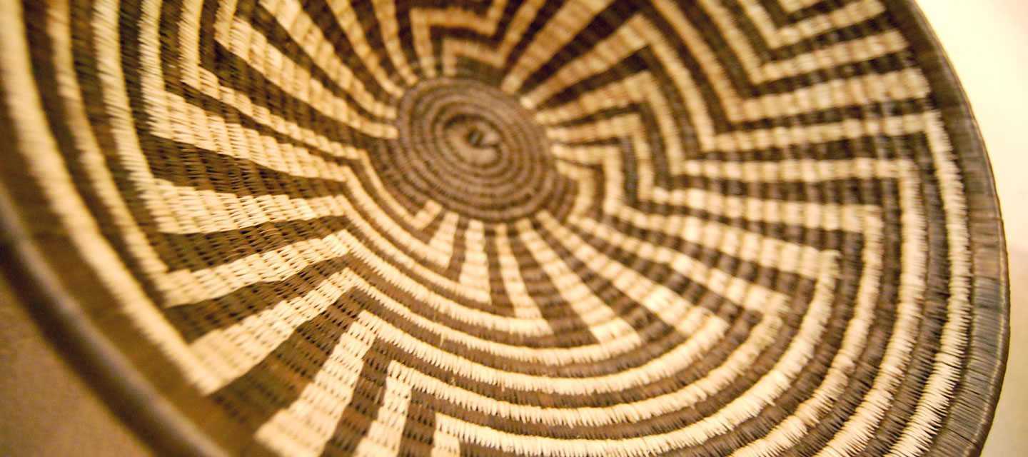 ボツワナ・バスケット 〜幾何学模様で表現するアフリカの自然のかたち〜