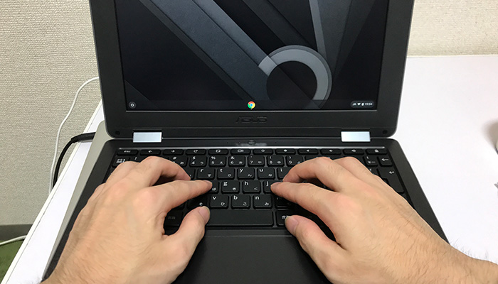 ASUS Chromebook Flip C213NA レビュー】最長12時間駆動する11.6型
