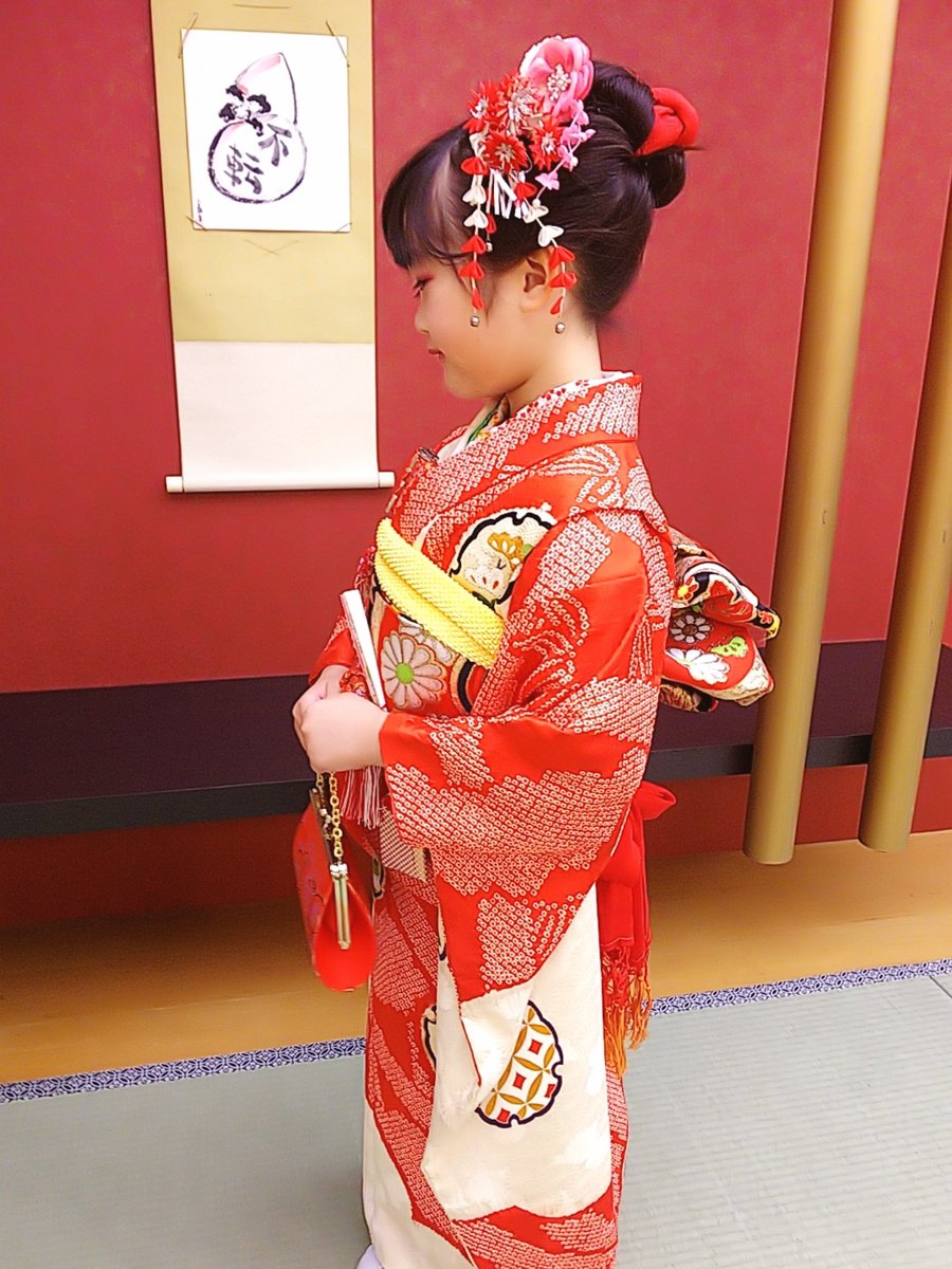 七五三3歳正絹総絞り手縫いの被布（中綿なし）赤色 七五三3歳正絹