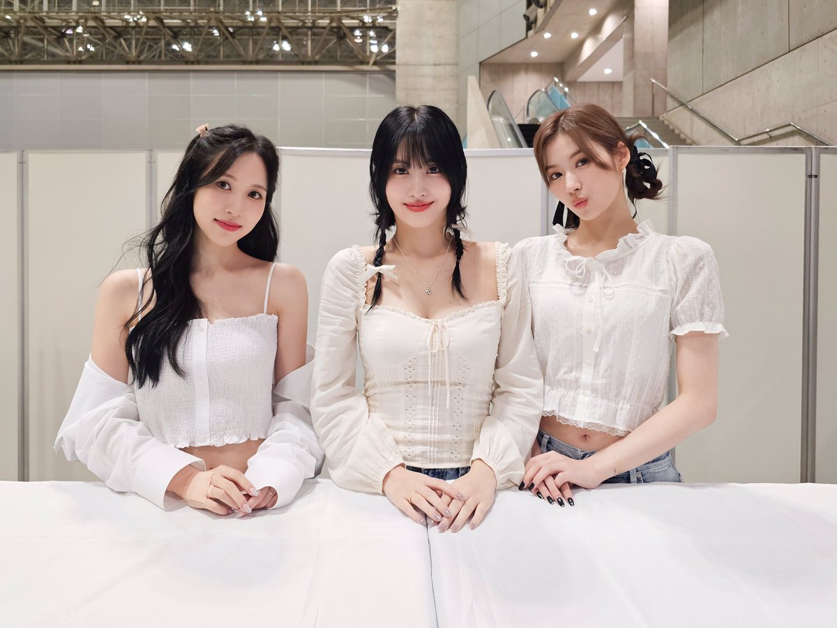 本日はMISAMO 1st MINI ALBUM 『Masterpiece』 ハイタッチ会の最終日で