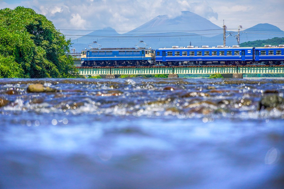 EF65 501 60歳 還暦おめでとう さすがに本線ではもう見られないか…