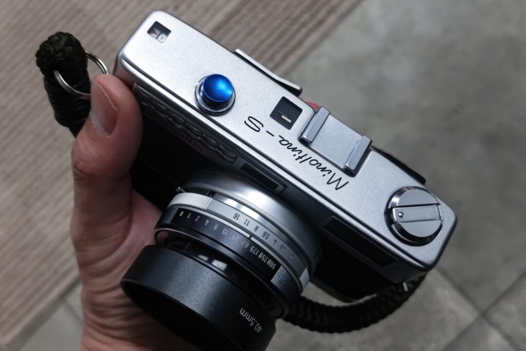 フィルムカメラレビュー】スタイリッシュでコンパクト、写りも最高の