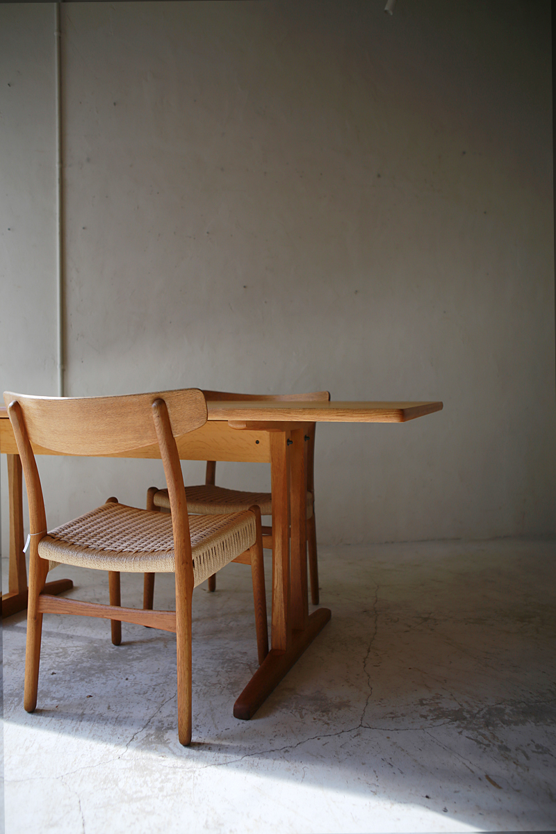 Dining Table /Shaker Table “C18” by Borge Mogensen | phono | 金沢