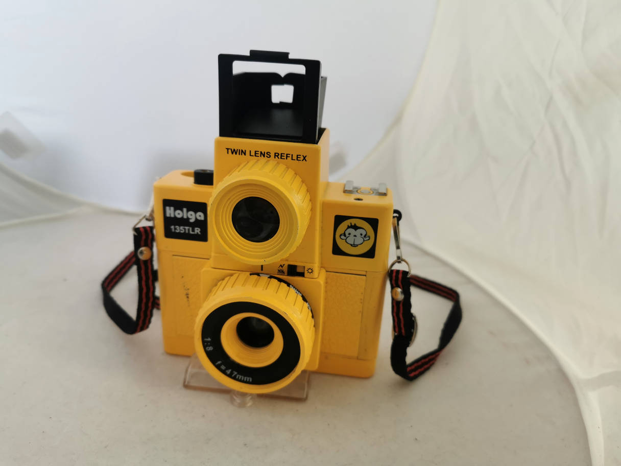 holga_135tlr_IMG_20221030_0911