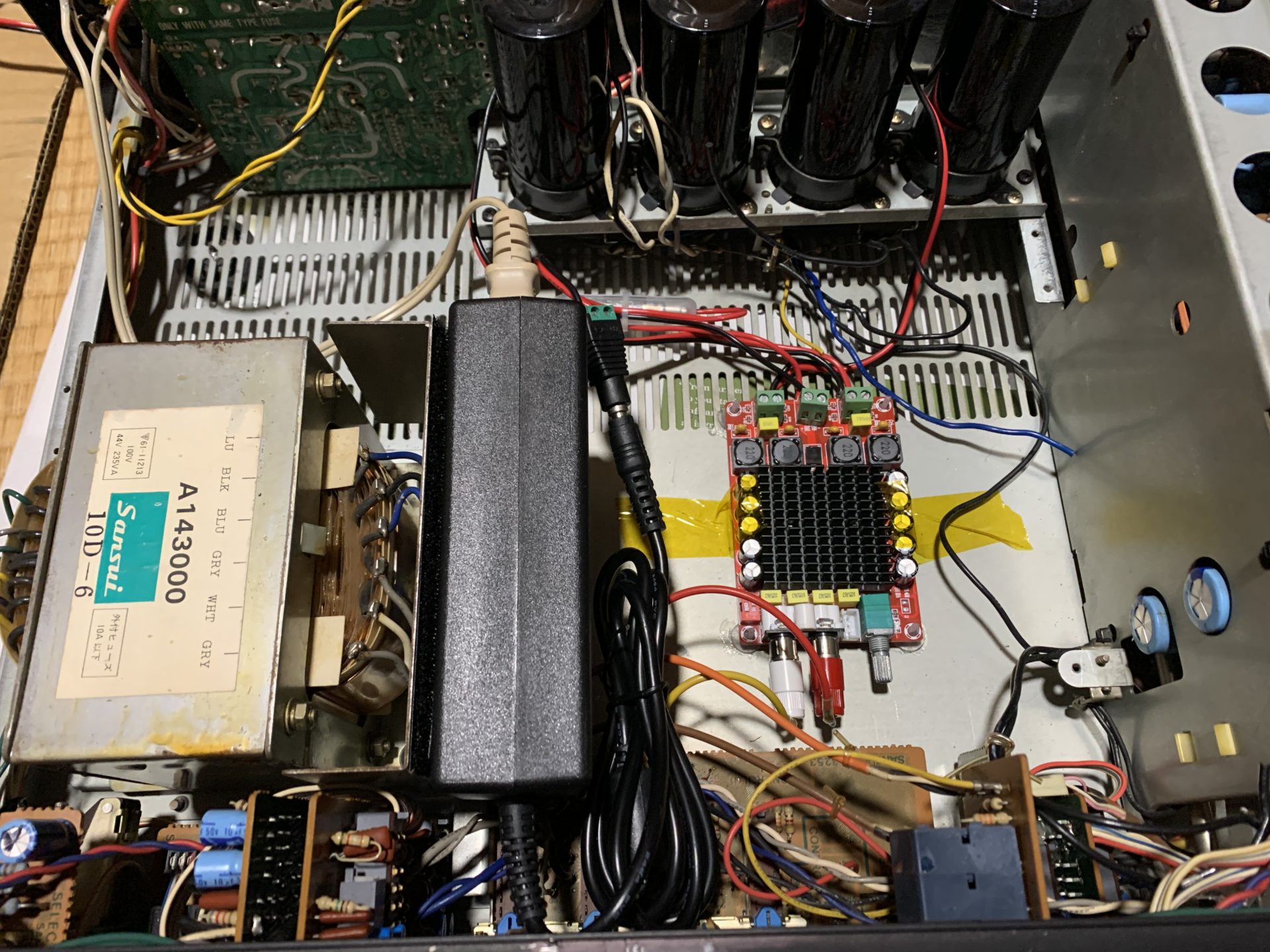 AU-D707F メインアンプ取り替え | PureStrike たかさんのブログ