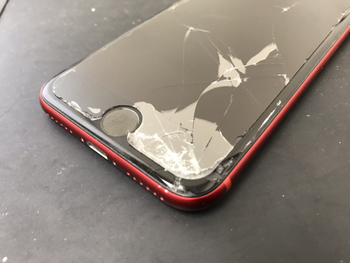 iPhone8】特別版(PRODUCT)RED仕様の画面割れ修理も即日対応！ | 【最