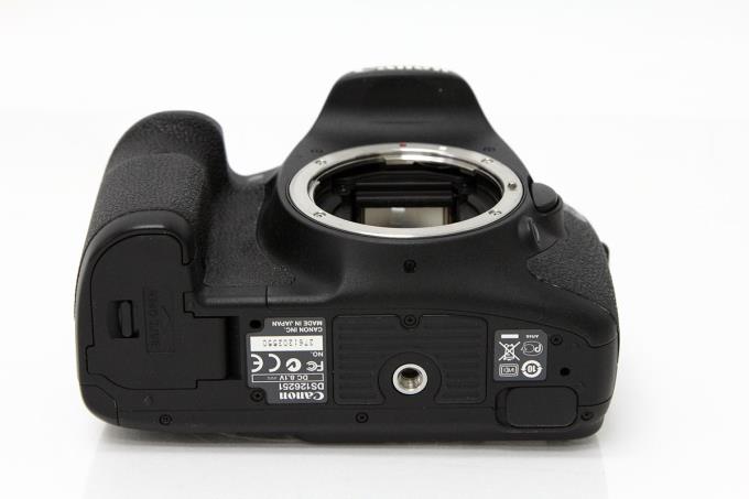 EOS 7D ボディ シャッター回数72200回以下 【K1031】 | キヤノン