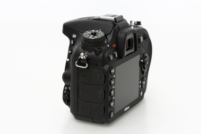D7100 ボディ シャッター回数50回以下 K2026-2E2 | ニコン | デジタル