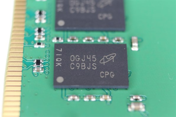 crucial CT2K8G4DFS832A [DDR4 PC4-25600 8GB 2枚組]投稿画像・動画