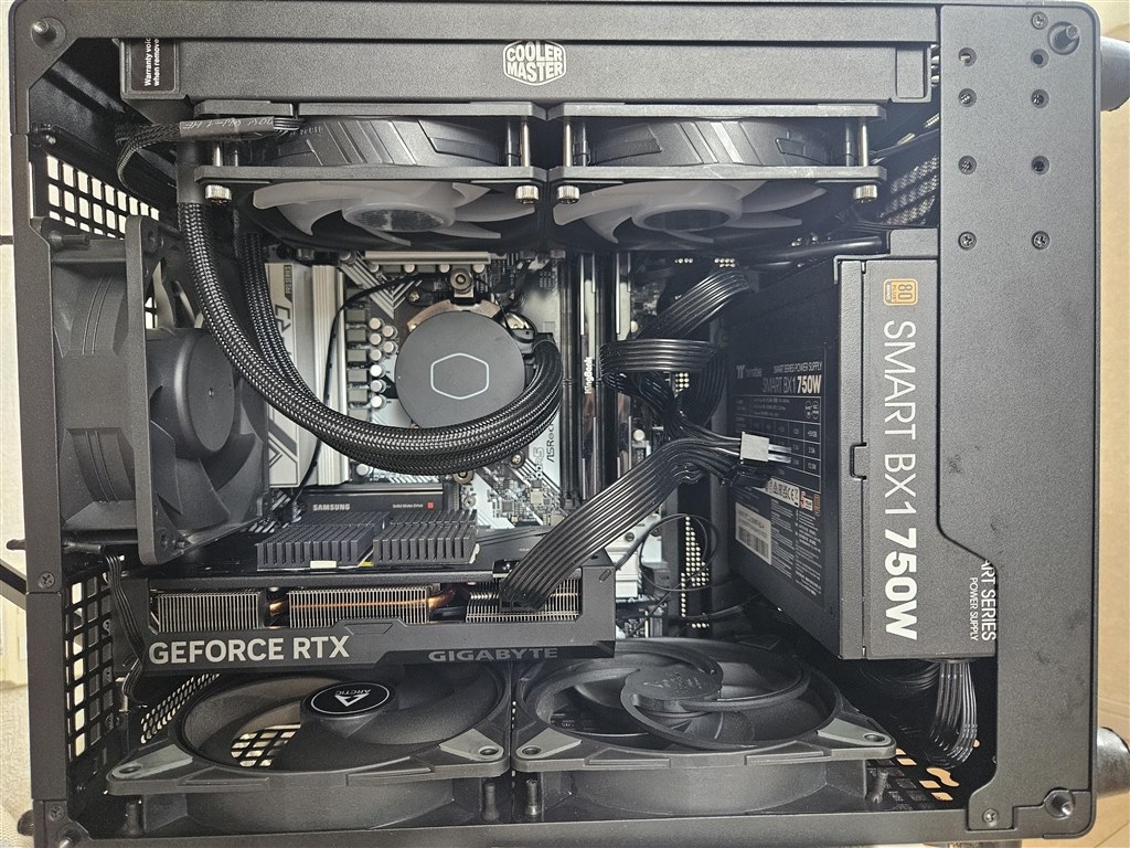 デスクトップでも取り回しの良さ、気軽さを体験できる』 JONSBO Z20