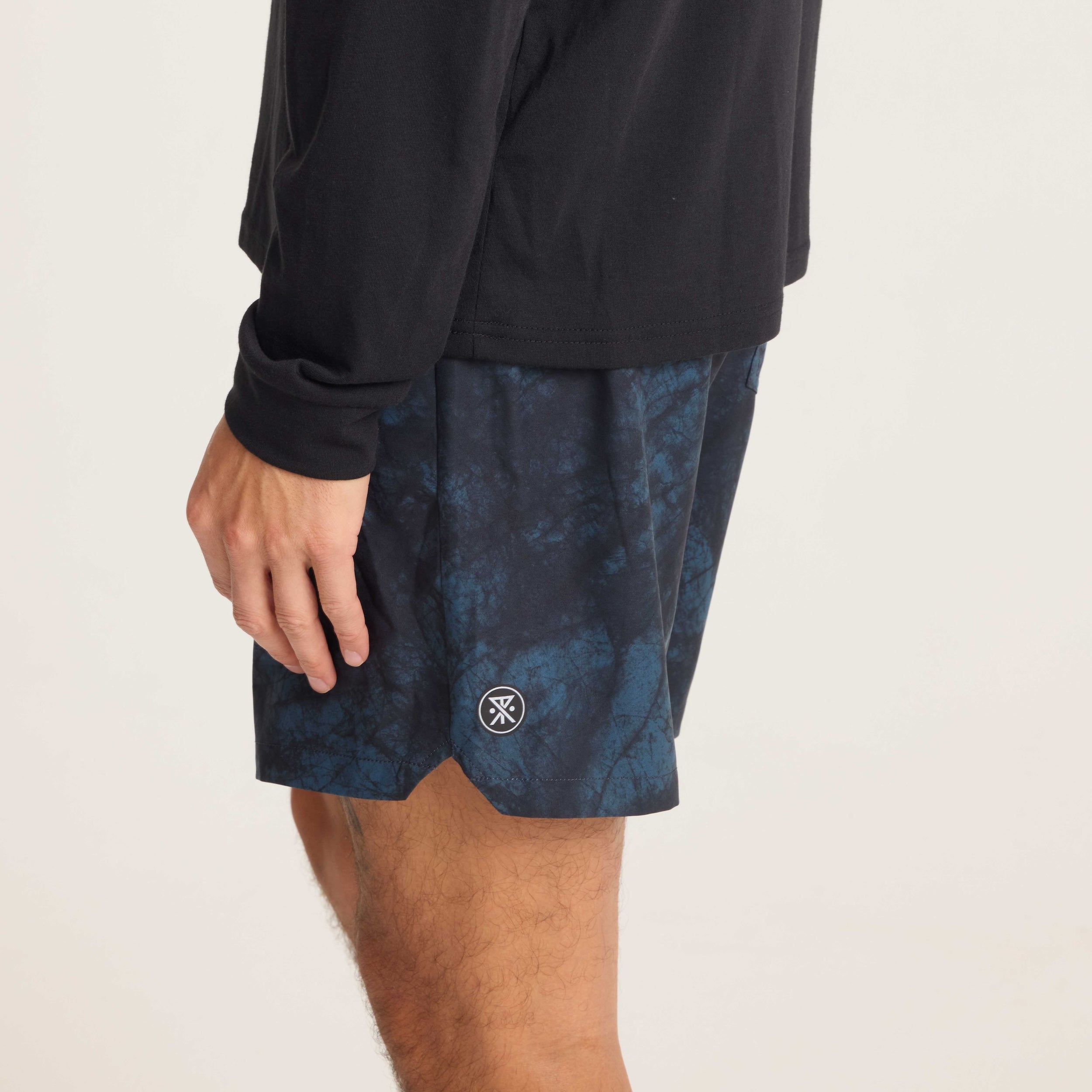 Serrano Active Stretch Shorts in Navy Tie Die – Roark