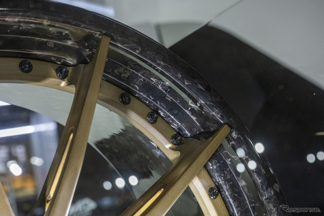 1本100万超えのカーボンホイール「ELEMENT SIKTH」が爆誕！MIDホイール