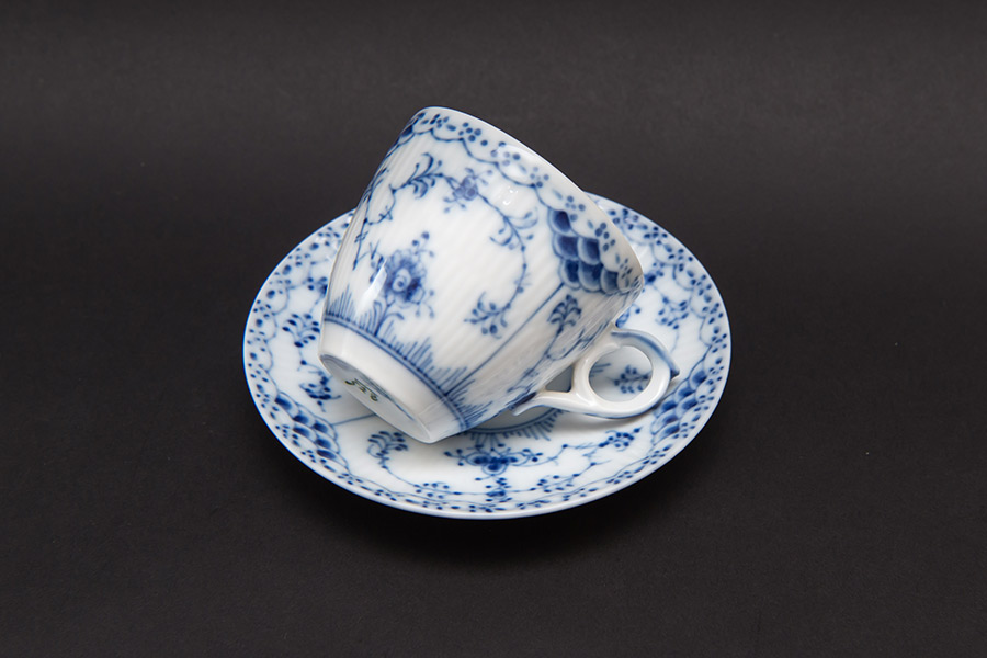 ロイヤル・コペンハーゲン ブルーフルーテッド ハーフレース デミタス