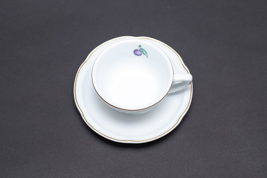 リチャード・ジノリ ボンジョルノ・プルーン ティーカップ＆ソーサーを