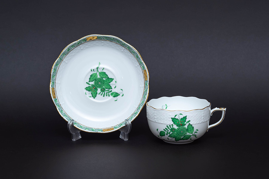 ヘレンド アポニー・グリーン ティーカップ＆ソーサーを買い取りました