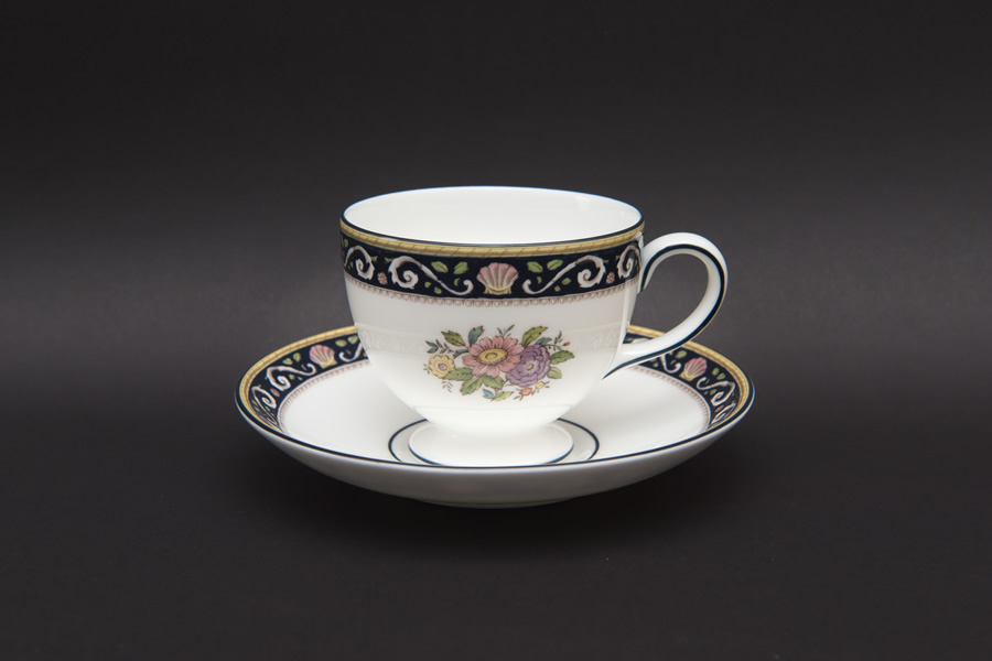 ウェッジウッド ラニーミード ティーカップ＆ソーサー（リー）を