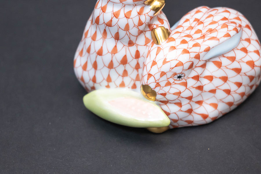 ヘレンド フィギュリン ウサギのペアとトウモロコシ（レッド）を