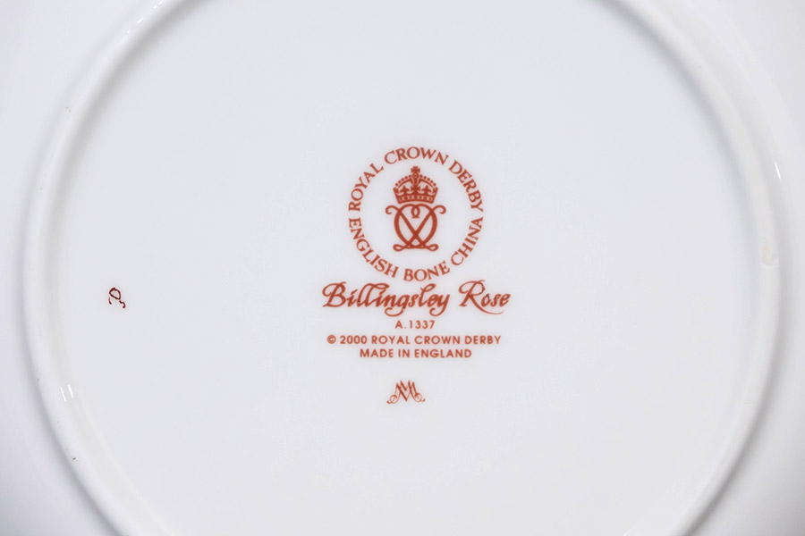 ロイヤル・クラウン・ダービー ビリングスリーローズ 22cmプレートを
