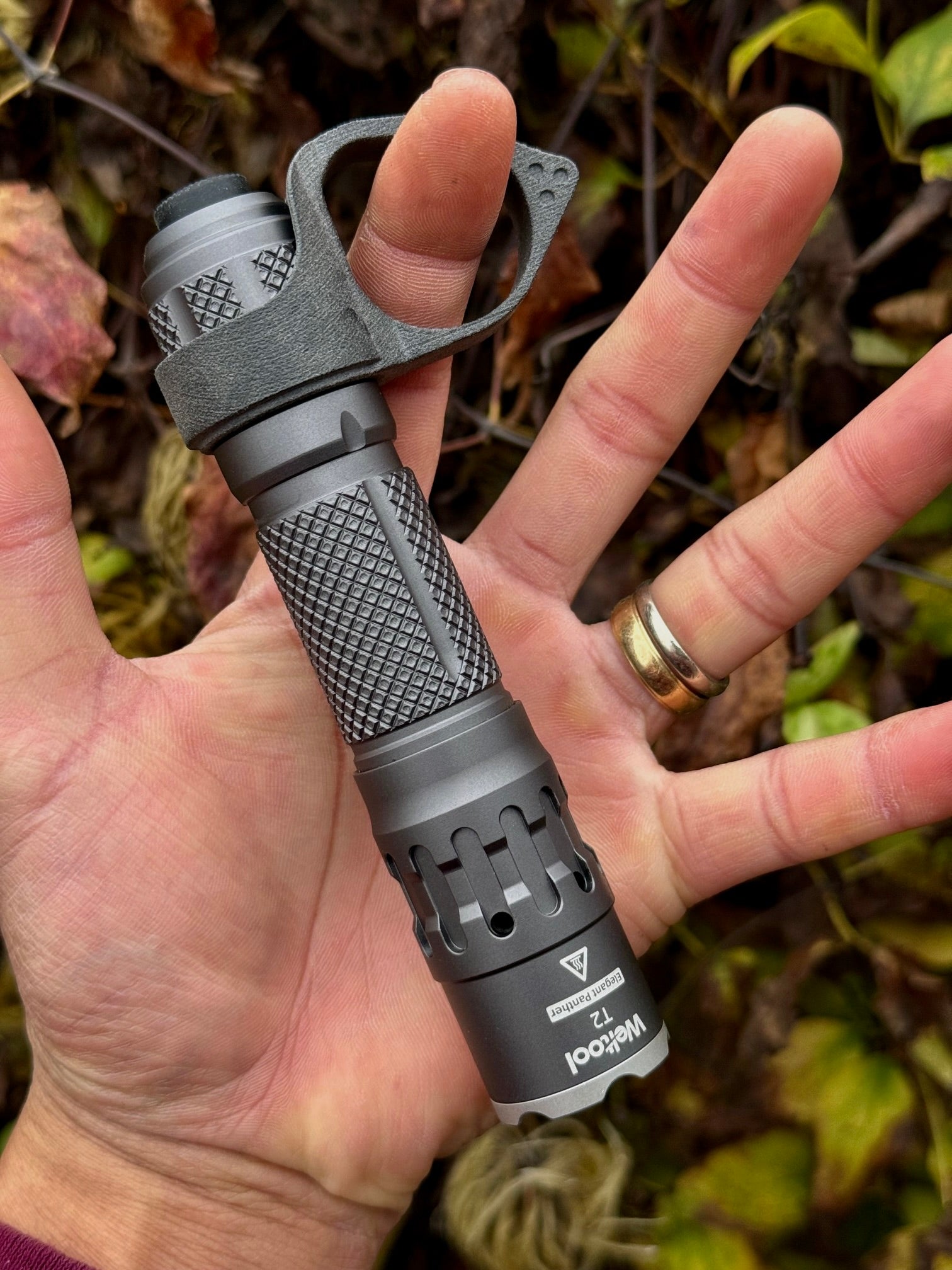 Weltool T2vn - Best Compact Mechanical Tactical Clicky on Sky Lumen R