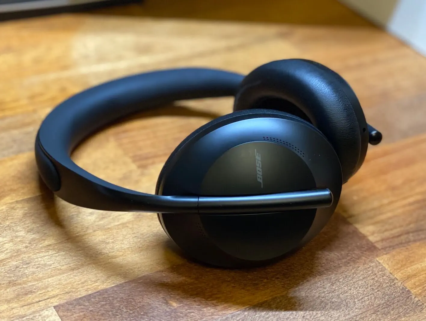 Boseノイズキャンセリング搭載ヘッドホンNC700レビュー！テレワークに
