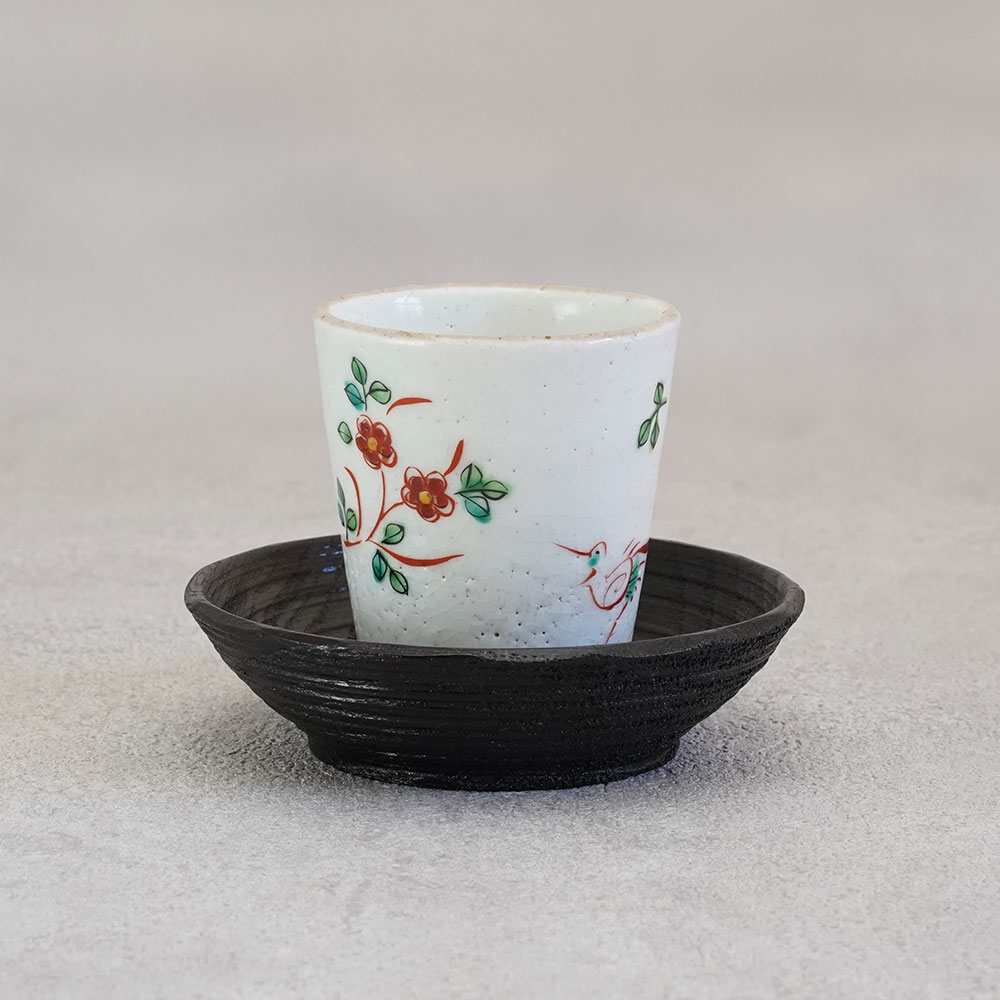 花鳥文の湯呑と沢栗の茶托セット: インテリア・ライフスタイル
