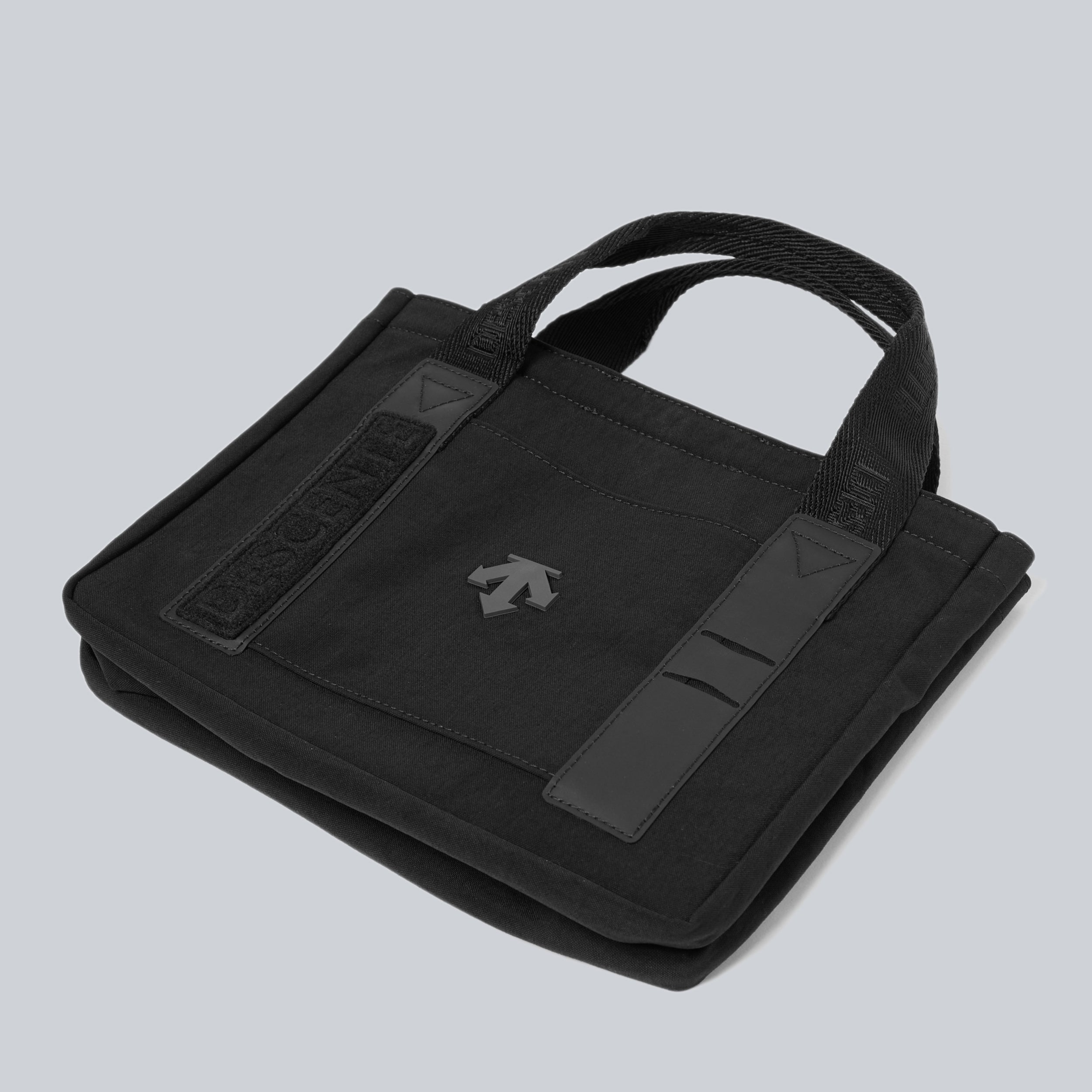 デサントゴルフ】カートバッグ 容量:約7L – GQ SHOP