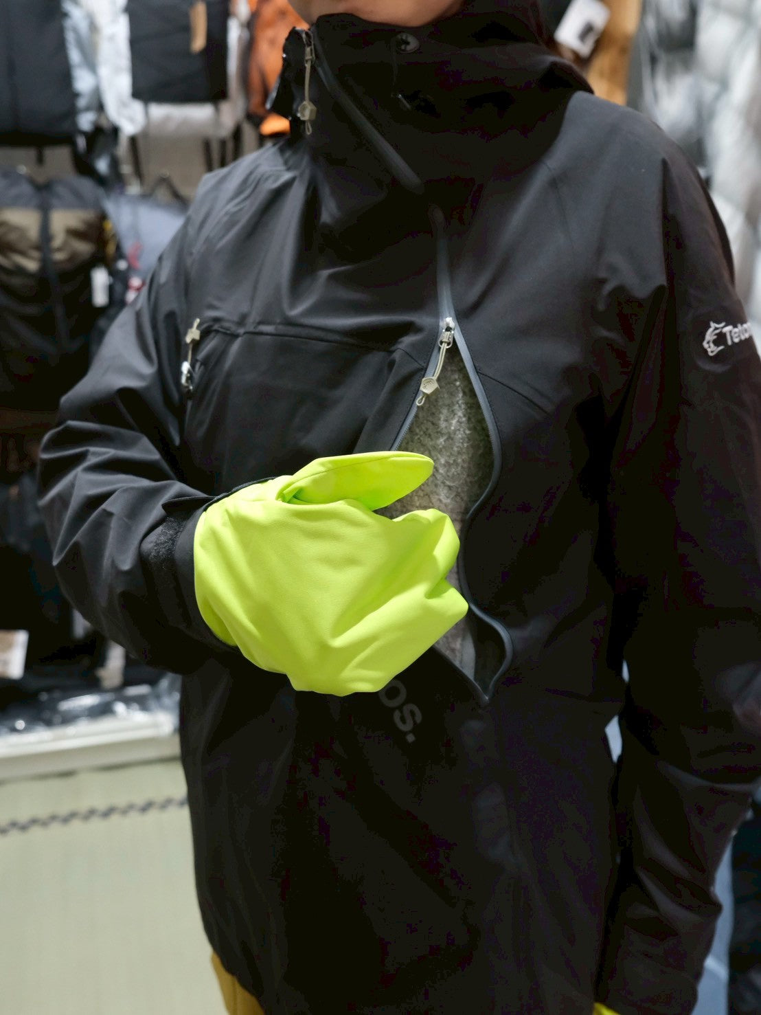 Tsurugi Jacket（極限に蒸れにくい/しなやかなハードシェル）【Teton