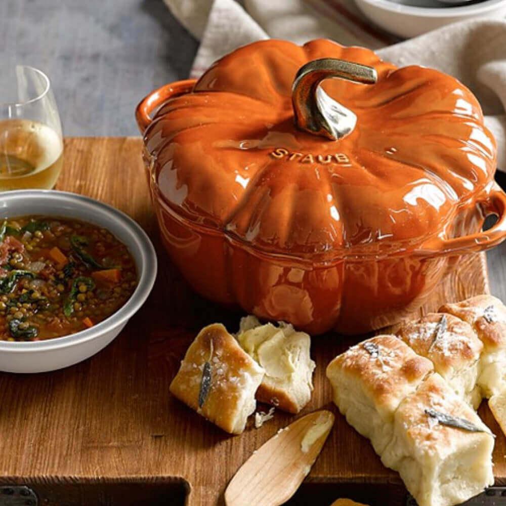 Staubパンプキンココット 直径24cm シナモン