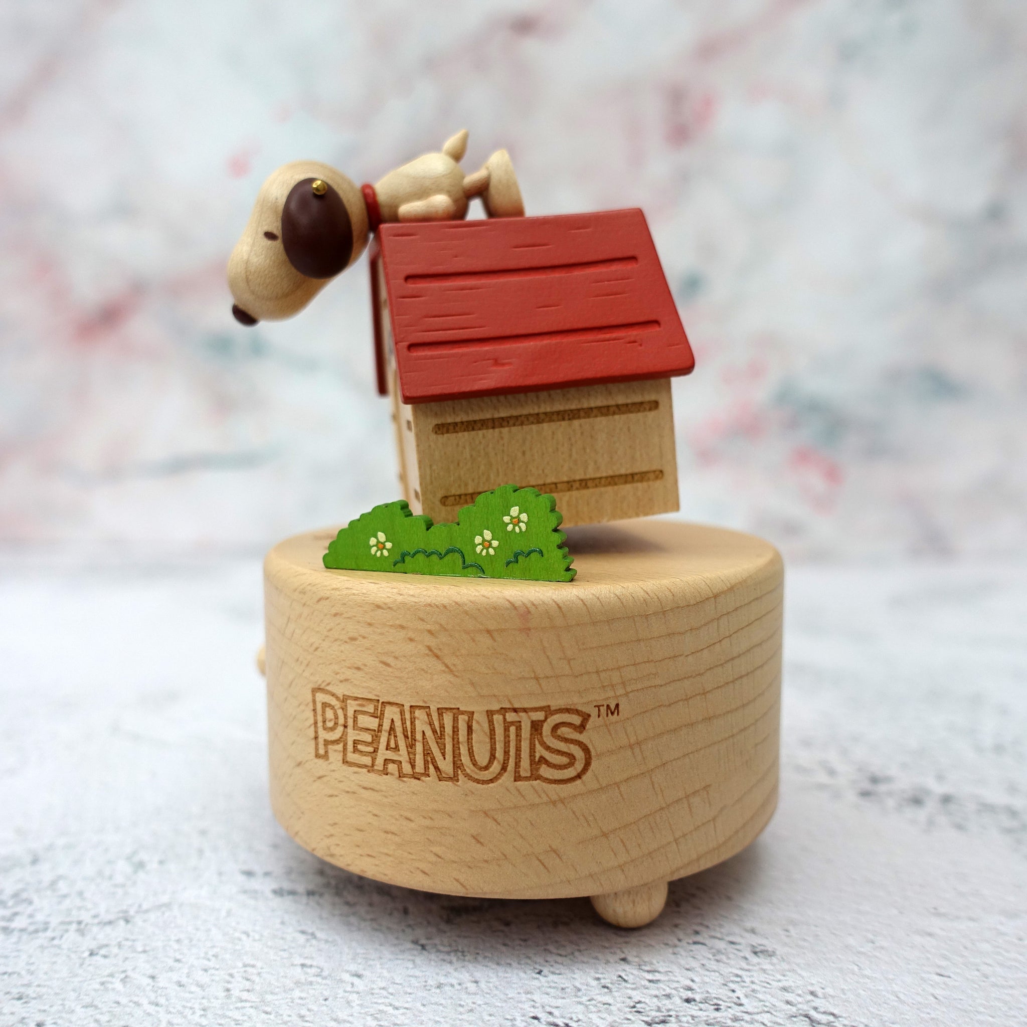 Peanuts Snoopy Dog House Wooden Music Box | SNPY ONLY