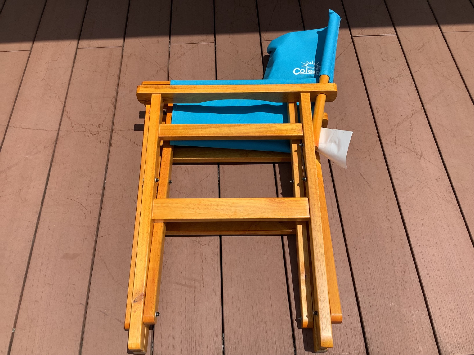 ビンテージ・レトロ感がお洒落なコールマンのウッドチェアクラシックを