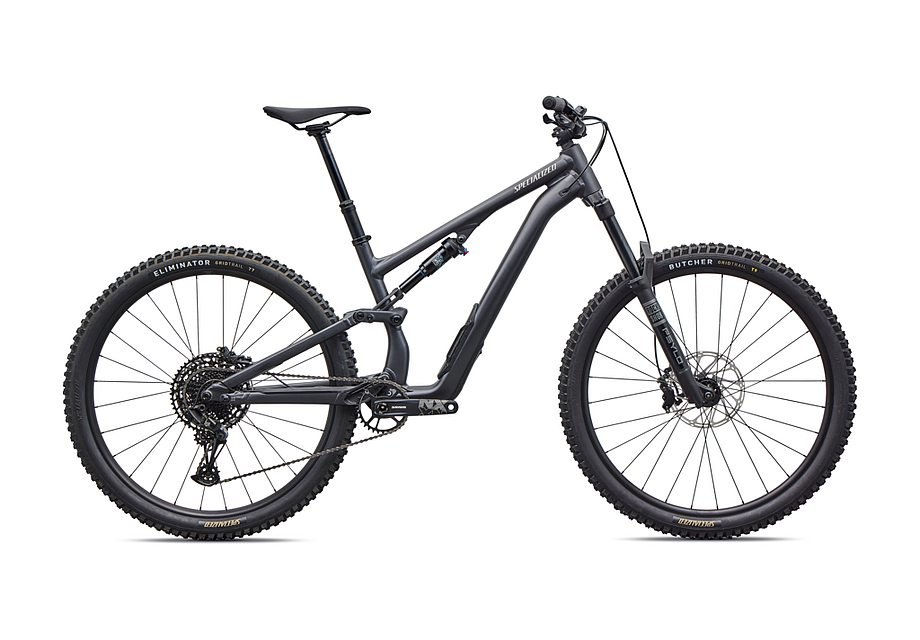 新しいSTUMPJUMPER、新色のバイク、エキップメントが登場