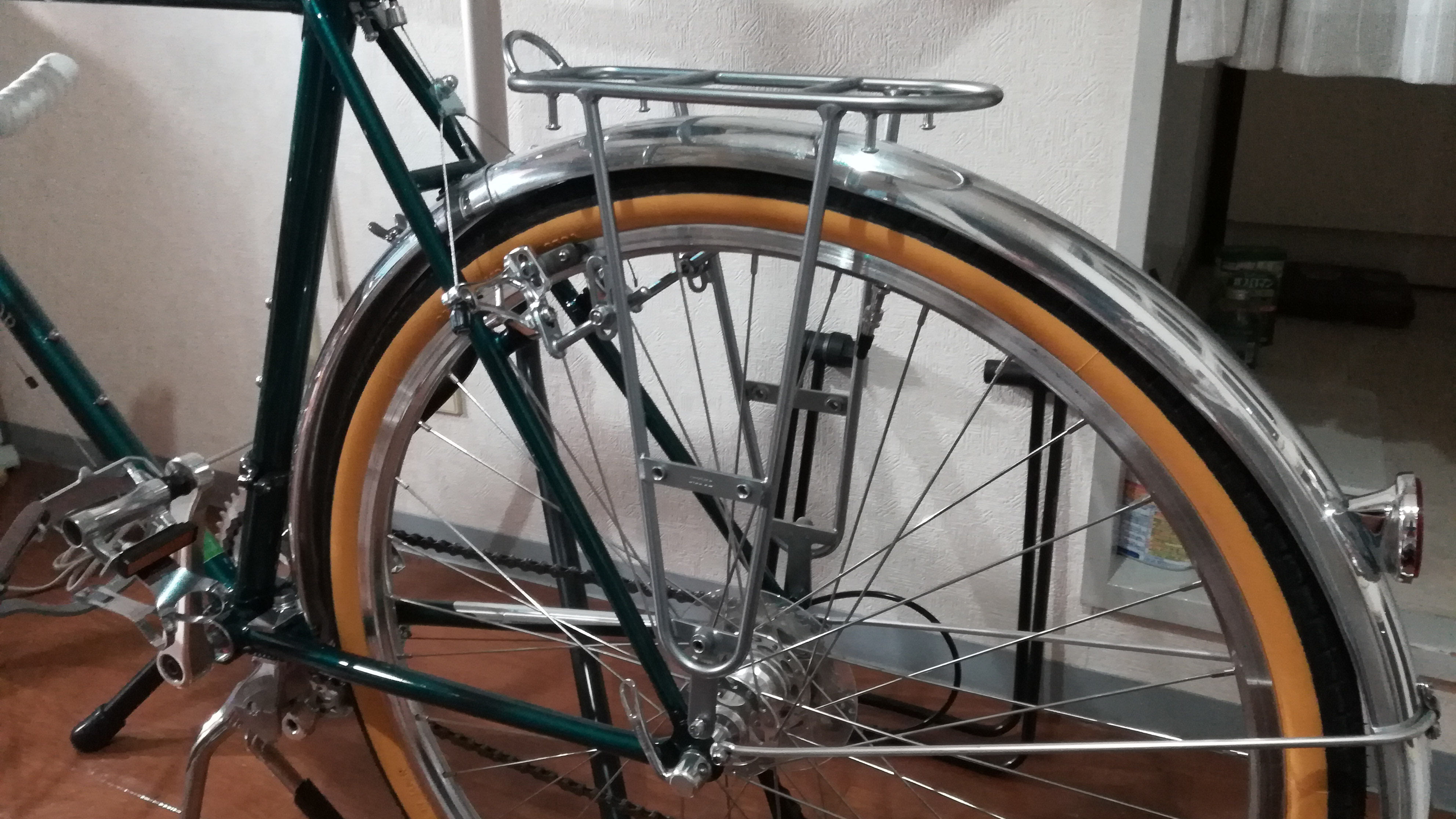 自転車装備】ランドナーにリアキャリアを装備する | 夏風邪ライフスタイル