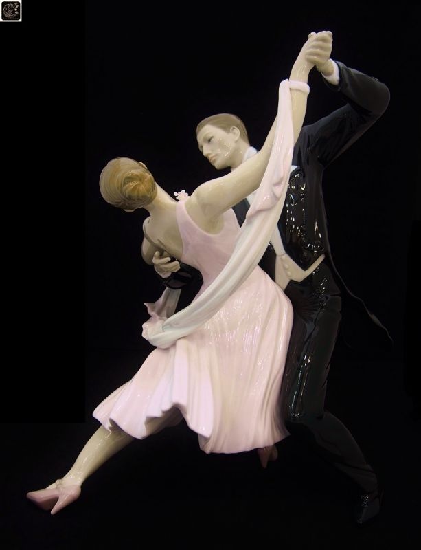 リヤドロ】【愛のステップ】【世界限定3000体】【ダンス】【8638】