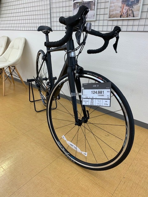 GARNEAU 「AXIS F3」「AXIS C1」入荷いたしました。 | Breeze Cycleの
