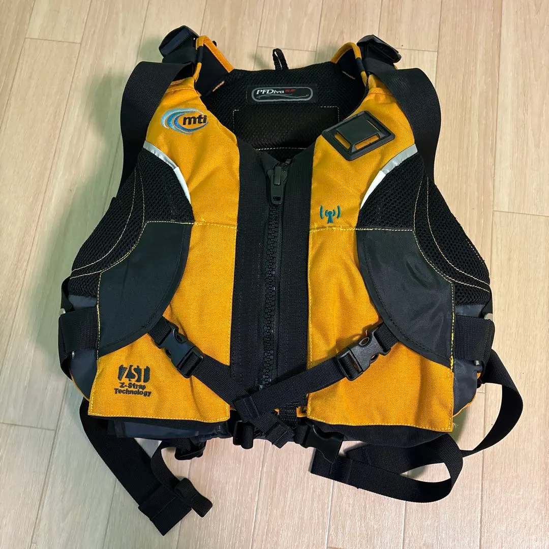 2026年最新】ライフジャケット mtiの人気アイテム - メルカリ