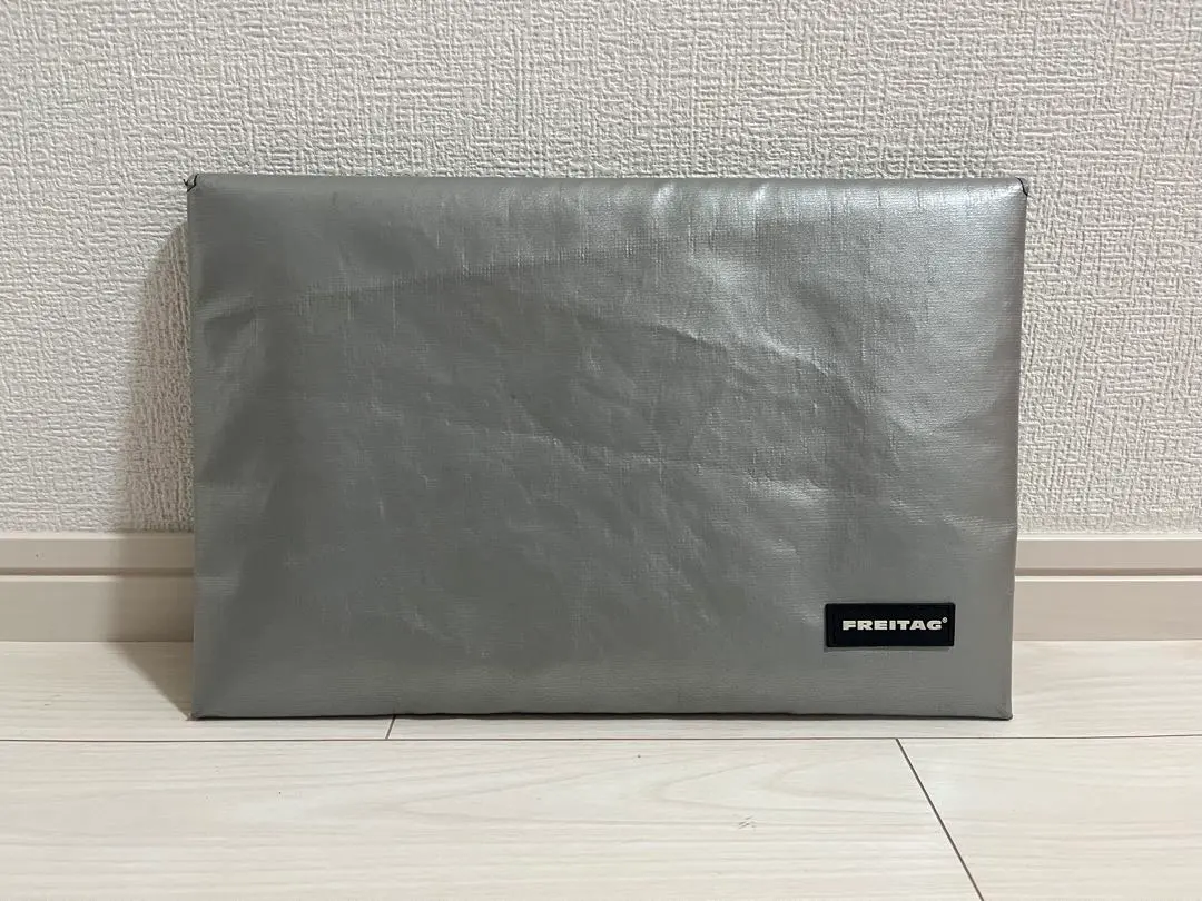 2026年最新】FREITAG ノートPCケースの人気アイテム - メルカリ