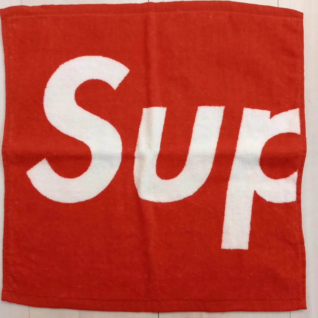 2026年最新】supreme ビーチタオルの人気アイテム - メルカリ